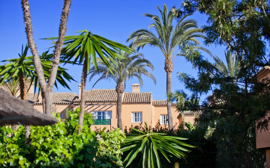 Mijas Costa Oasis By Grangefield Oasis Club Aparthotel Sitio de Calahonda Exterior photo