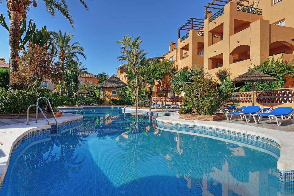 Mijas Costa Oasis By Grangefield Oasis Club Aparthotel Sitio de Calahonda Exterior photo