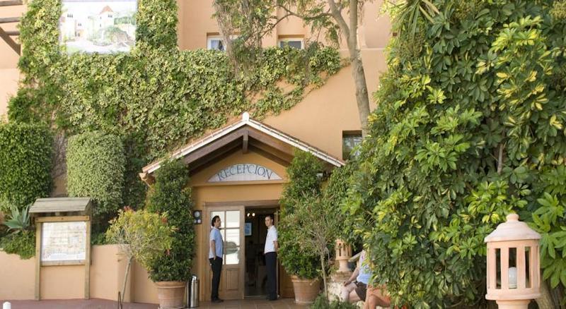 Mijas Costa Oasis By Grangefield Oasis Club Aparthotel Sitio de Calahonda Exterior photo