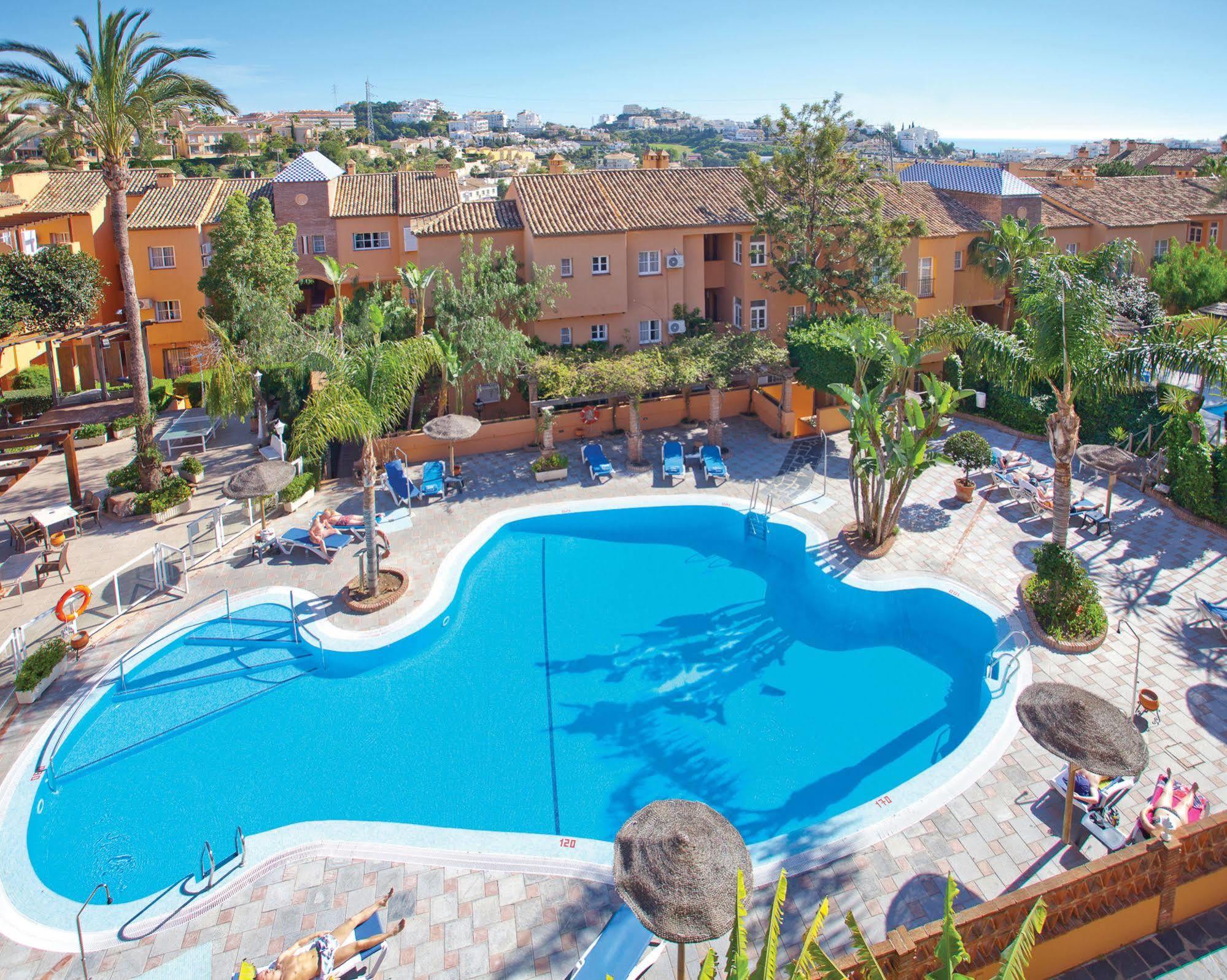 Mijas Costa Oasis By Grangefield Oasis Club Aparthotel Sitio de Calahonda Exterior photo