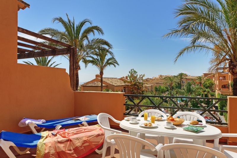 Mijas Costa Oasis By Grangefield Oasis Club Aparthotel Sitio de Calahonda Exterior photo