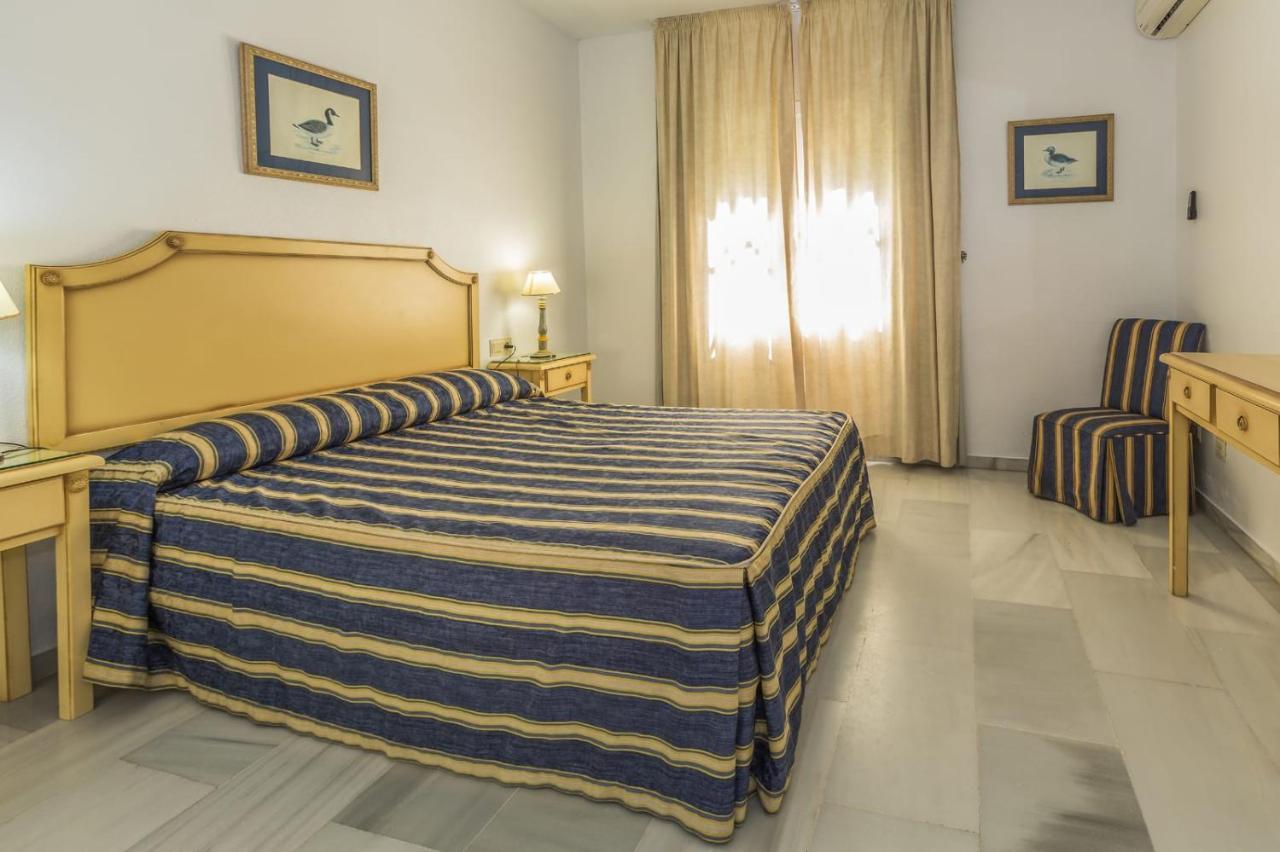 Mijas Costa Oasis By Grangefield Oasis Club Aparthotel Sitio de Calahonda Exterior photo