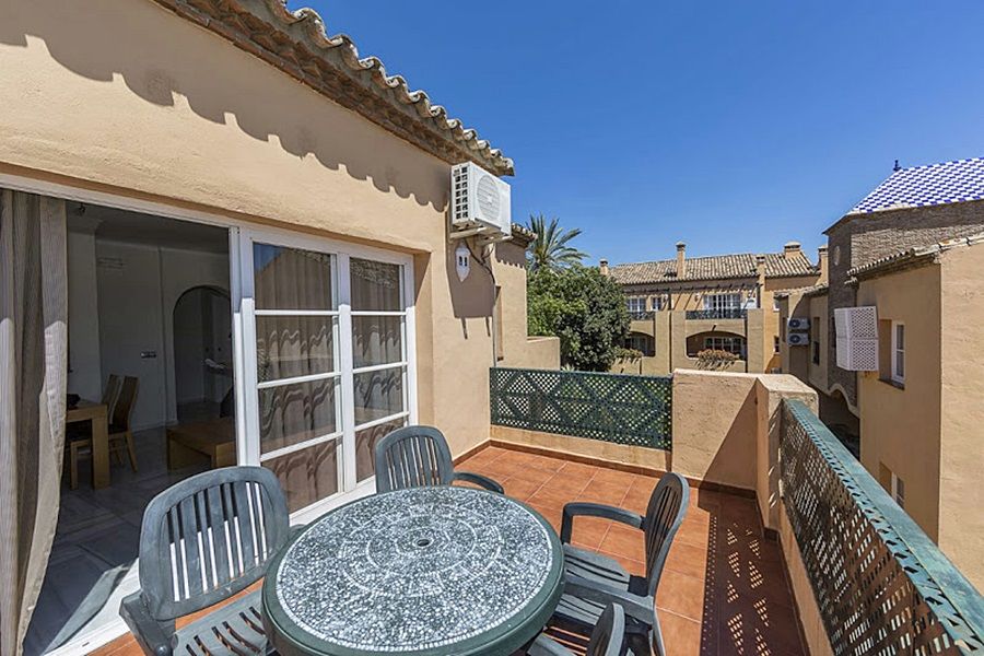 Mijas Costa Oasis By Grangefield Oasis Club Aparthotel Sitio de Calahonda Exterior photo